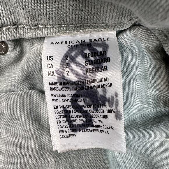 American Eagle Mom Jeans WMNS 2 Green Distressed Denim High Rise Zip Fly Ripped - Picture 6 of 12